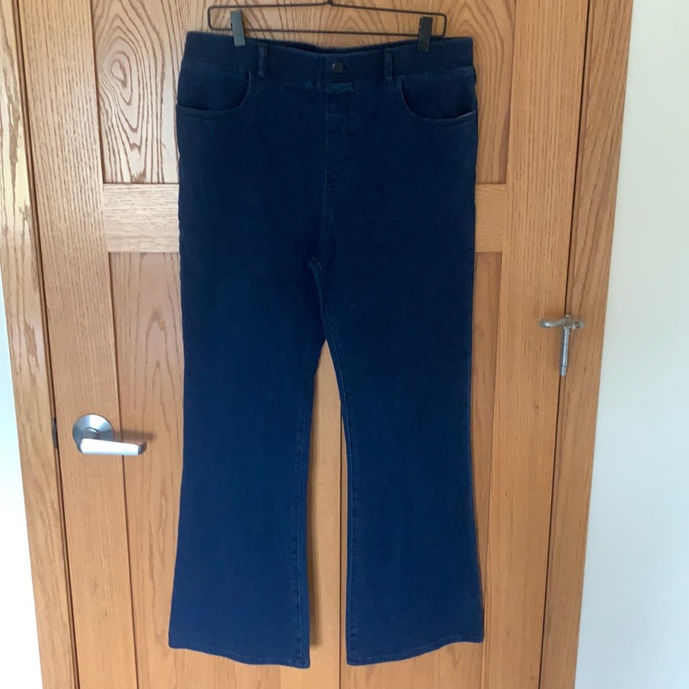 Betabrand XL (14-16) Petite Pull On Dark Wash Boot Cut Jeans